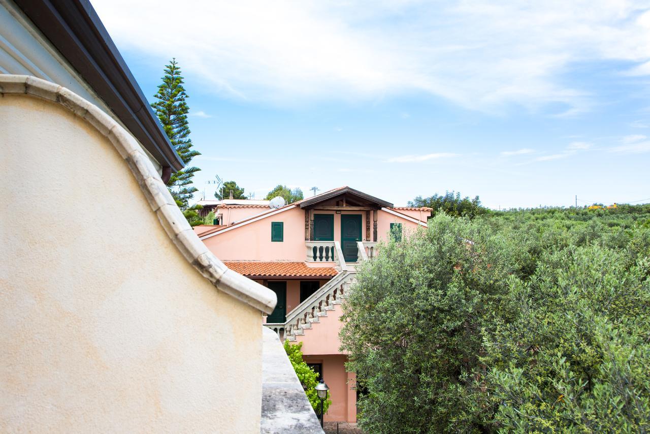 Albergo Il Giardino Foce Varano Buitenkant foto